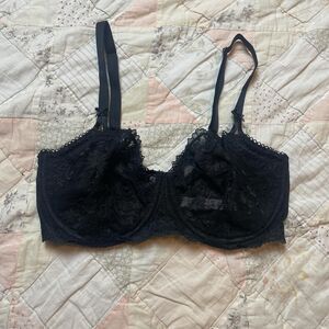 victoria’s secret gothic lace non padded push up balconette bra size 34DDD